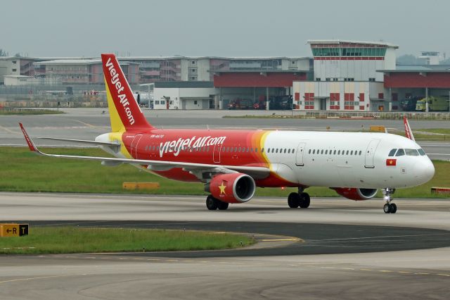 Airbus A321 (VN-A670)