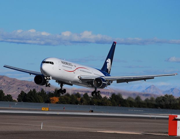 XA-MAT — - AeroMexico Boeing 767-3Y0/ER XA-MAT (cn 24947/351)