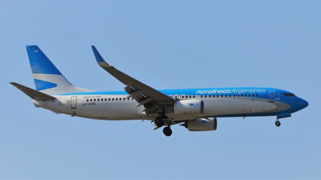 Boeing 737-800 (LV-GVB)