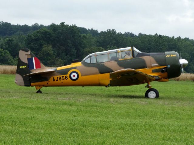 North American T-6 Texan (N99CV)