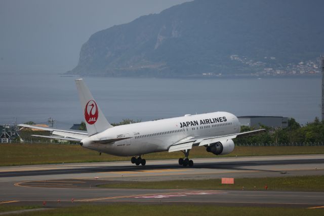 BOEING 767-300 (JA657J) - 14 June 2015:HND-HKD.