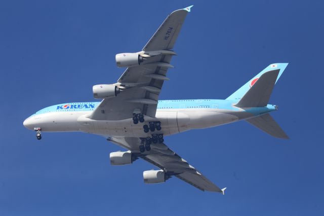 Airbus A380-800 (HL7614)