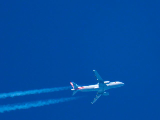 Airbus A320 (N664AW) - AAL1620br /PHX-CVGbr /11/09/21