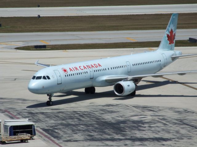 Airbus A321 (C-GIUF)