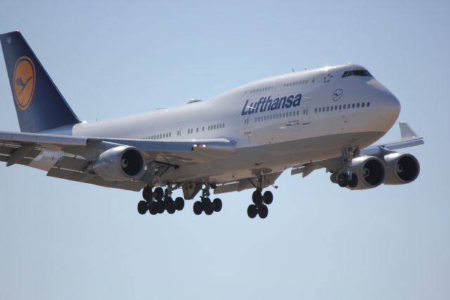 Boeing 747-400 (D-ABVO)