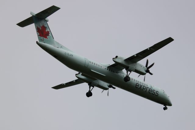 de Havilland Dash 8-400 (C-GJZR)