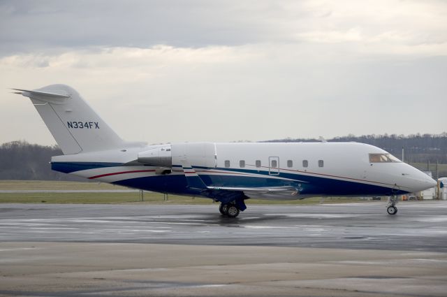 Canadair Challenger (N334FX)