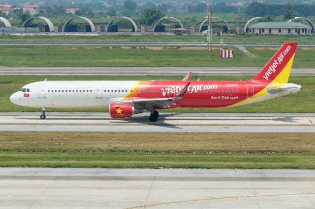 Airbus A321 (VNA-648) - Hanoi 05.09.2018