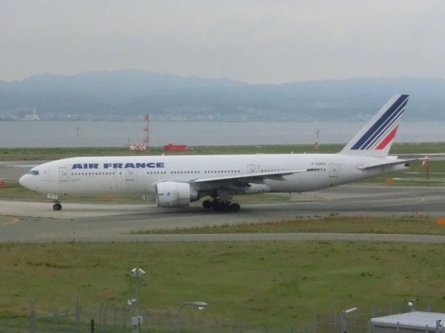 Boeing 777-200 (FGSPО) - パリに向けtake off.