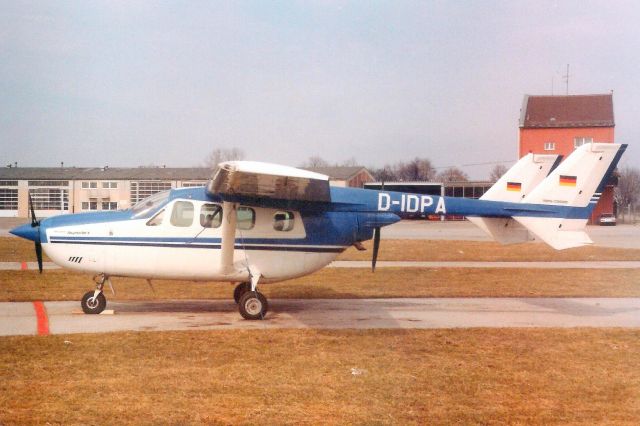 Cessna Super Skymaster (D-IDPA) - Seen here on 16-Mar-85.br /br /Reregistered N337K 30-May-09.