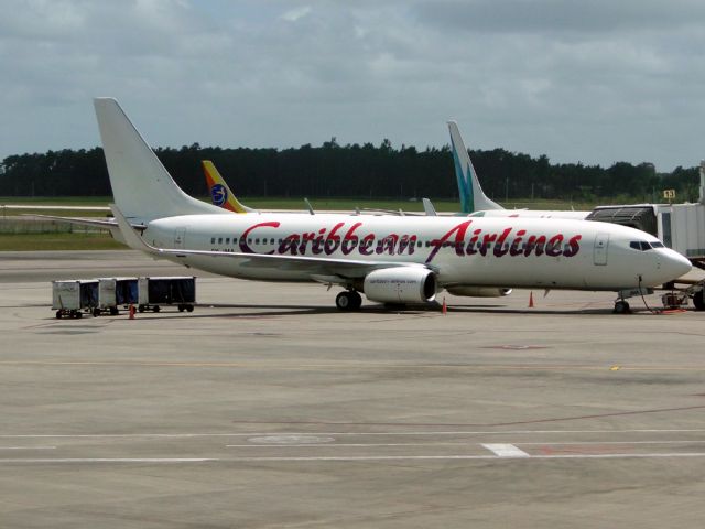 BOEING 767-300 (9Y-JMA)