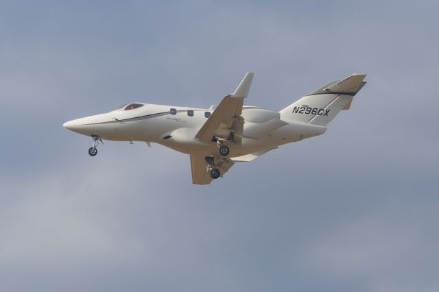 Honda HondaJet (N296CX)