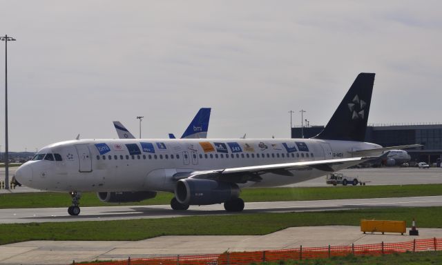 Airbus A320 (G-MIDX) - BMI Airbus A320-232 G-MIDX in London Heathrow Airport