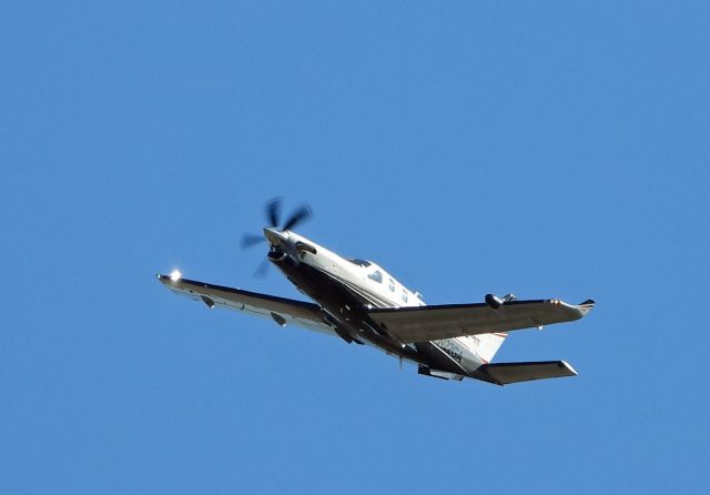 Socata TBM-700 (N22GA) - Crosswind for 27 at carson City