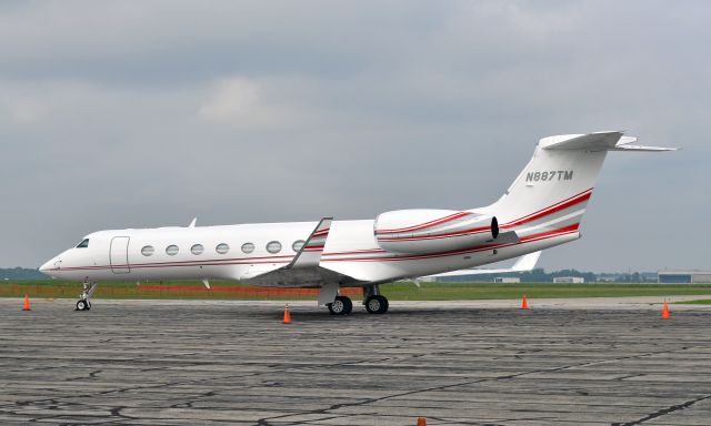 Gulfstream Aerospace Gulfstream V (N887TM) - Gulfstream Aerospace GV-SP (G550) N887TM in Willow Run 