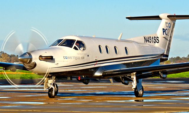 Pilatus PC-12 (N451SS)