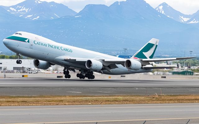 BOEING 747-8 (B-LJK)