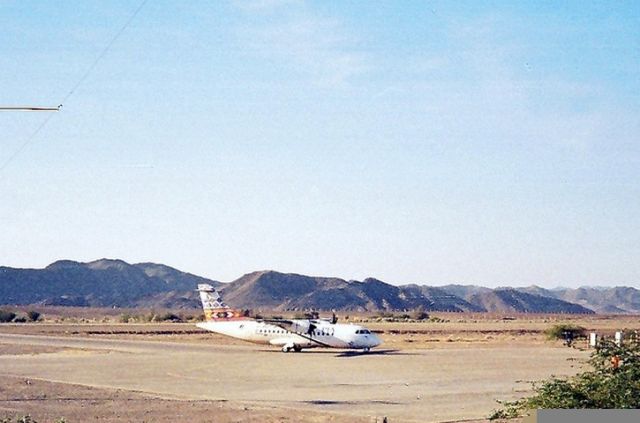 Aerospatiale ATR-42-300 (AP-BHM)