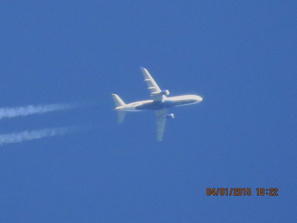 Embraer 170/175 (N212JQ)