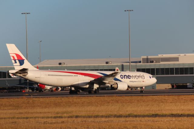 Airbus A330-300 (9M-MTE) - Malaysian 9M-MTE at Adelaide Airport