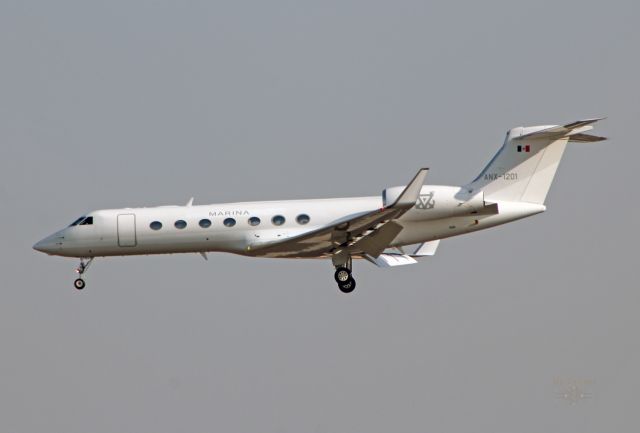 Gulfstream Aerospace Gulfstream V (ANX1201) - Armada de México /  Gulfstream G550 / MSN 5305 / ANX-1201 / MMMX 10/2022