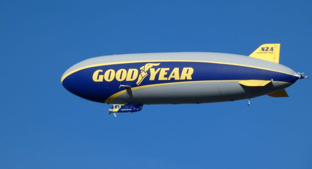 Unknown/Generic Airship (N2A) - Shortly after departure and enroute to the Syracuse-Notre Dame game is this 2016 Goodyear Airship "Wingfoot Two". Today the Fighting Irish will prevail with the win in the Autumn of 2022.