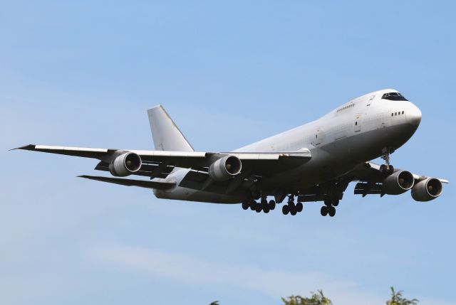 Boeing 747-200 (4L-GEN)