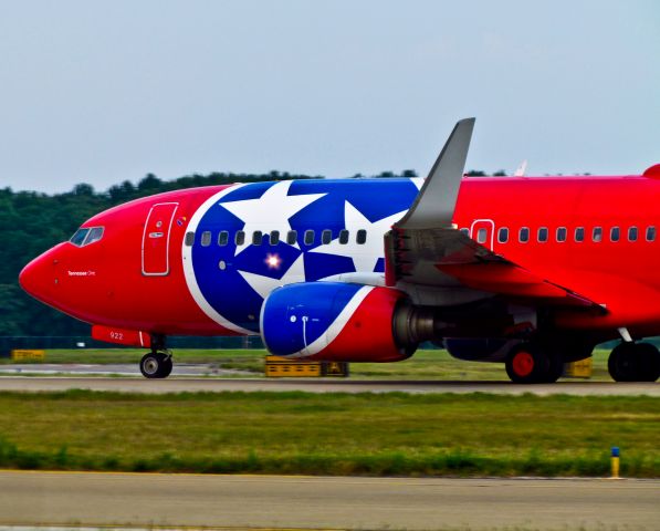 Boeing 737-700 (N922WN)