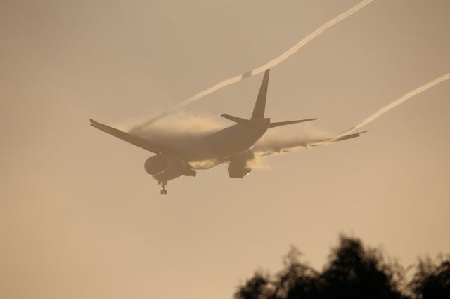 BOEING 777-300ER (RP-C7773)