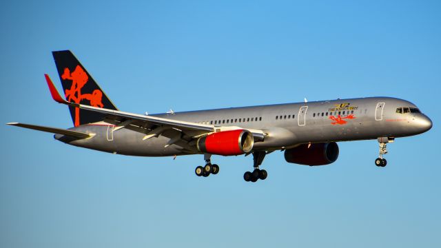 Boeing 757-200 (9H-AVM) - JetMagic Boeing 757-23A (9H-AVM) on lease to the Band U2, seen here arriving on Runway 21 at Perth from Sydney as "JET MAGIC 410" on their "The Joshua Tree Tour 2019"