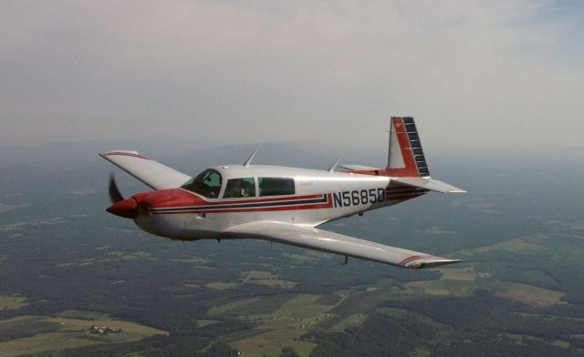 Mooney M-20 (N5685D)