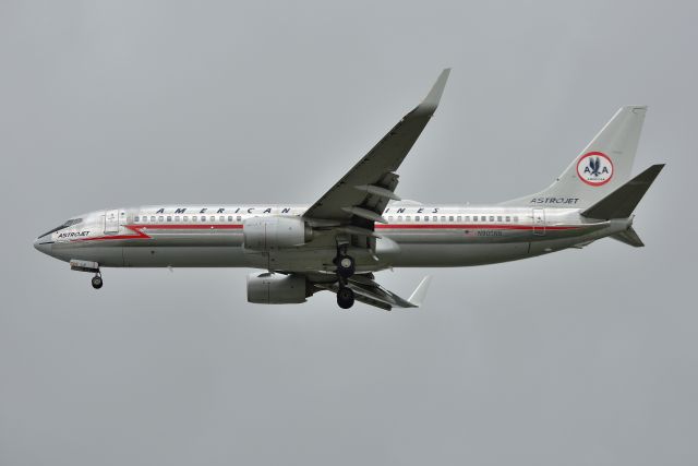 Boeing 737-800 (N905NN) - 07-17-19