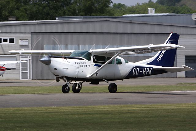 Cessna 206 Stationair (OO-HPK) - Look for more pictures at:  http://www.mst-aviation.nl/portal/modules.php?name=Forums&file=viewtopic&t=17733