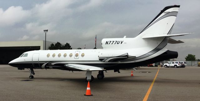 Dassault Falcon 50 (N777UV)