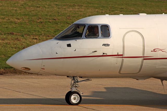 Hawker 800 (HB-VHV)