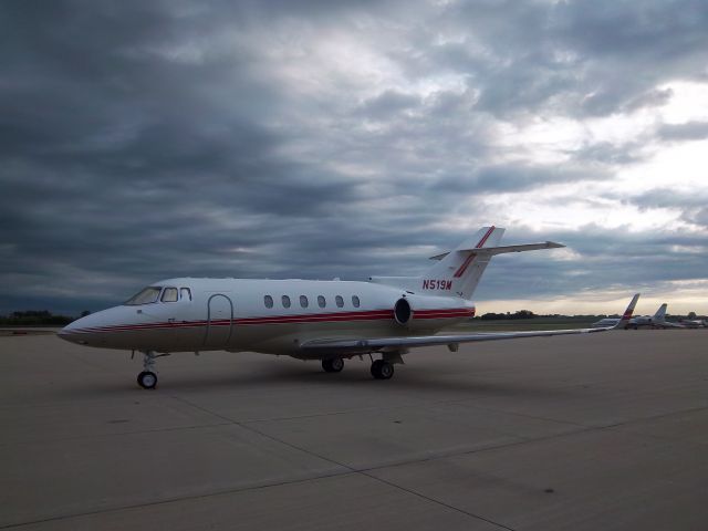 Hawker 800 (N519M)