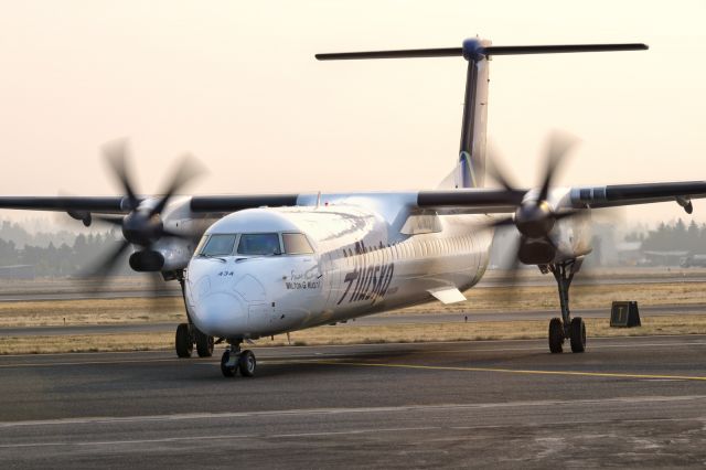 de Havilland Dash 8-400 (N434MK) - 20th August, 2018
