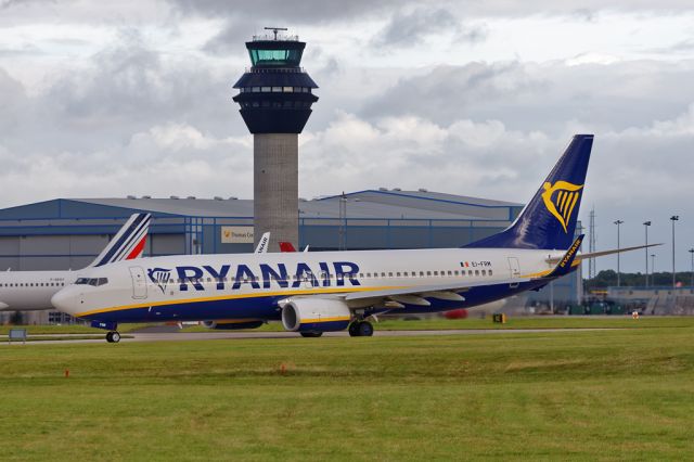 Boeing 737-800 (EI-FRM) - Charleroi based EI-FRM in the taxi to 23L for the early morning departure back home as RYR3238 with AFR1668 F-FKXY arriving in the background