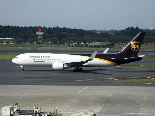 BOEING 767-300 (N355UP)