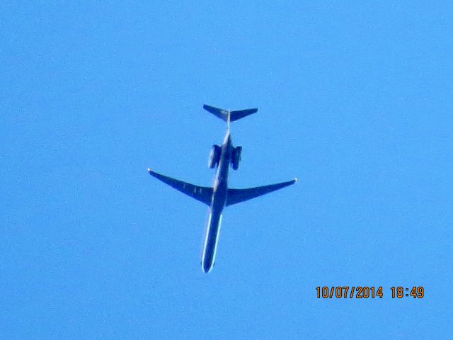 McDonnell Douglas MD-82 (N489AA)