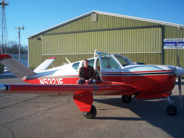 Beechcraft 35 Bonanza (N5321E)