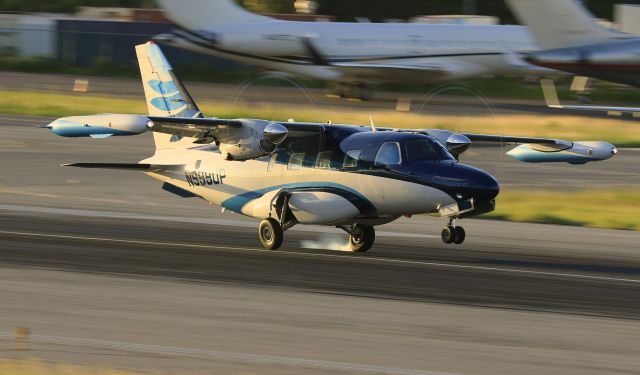 Mitsubishi MU-2 (N999UP)