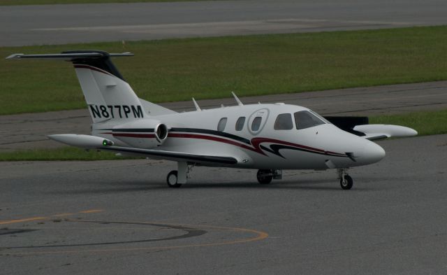 Eclipse 500 (N877PM)