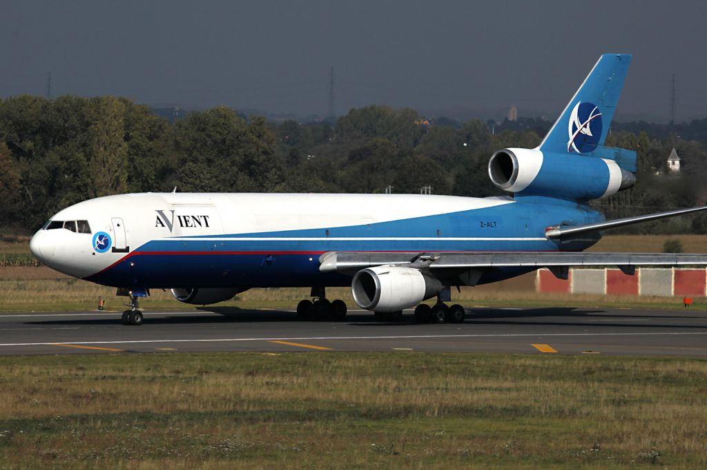 McDonnell Douglas DC-10 (Z-ALT)