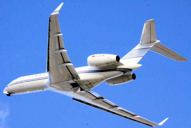 Bombardier Global Express (D-AXTM)