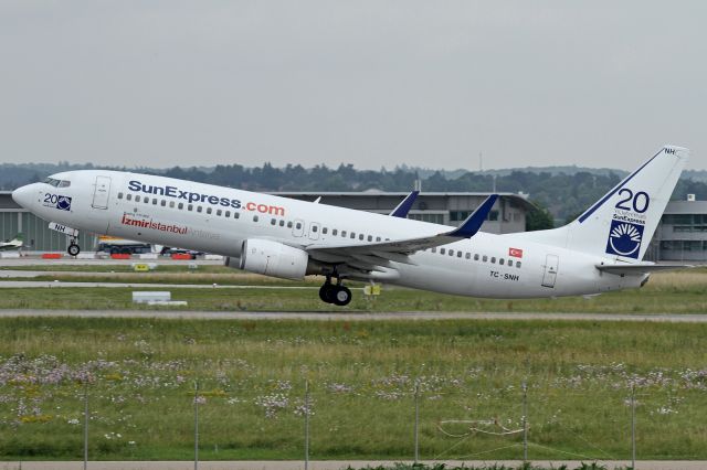 Boeing 737-800 (TC-SNH)