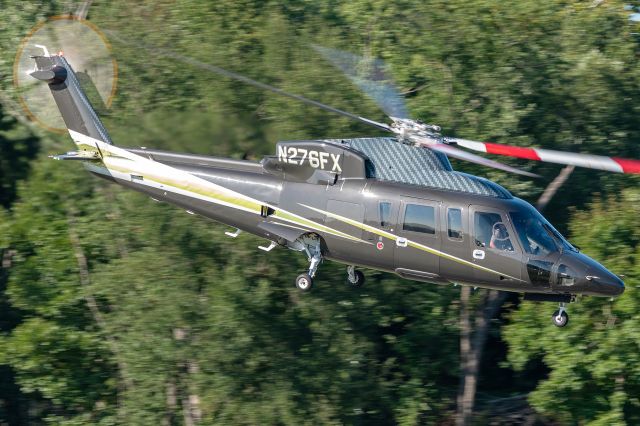 Sikorsky S-76 (N276FX) - N276FX departing College Park's runway 15 to East Hampton