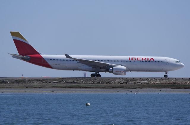 Airbus A330-300 (EC-LZX)