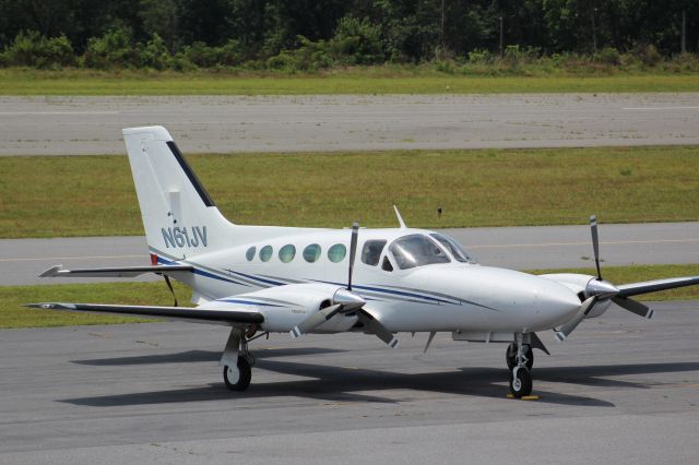 Cessna 421 (N61JV)