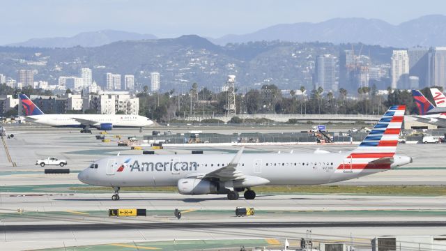 Airbus A321 (N123NN) - Taxiing to gate at LAX after landing on 25L